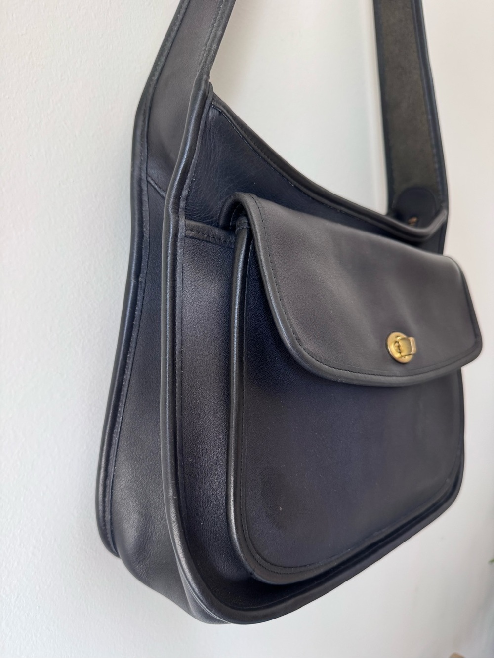 Vintage Coach Taft Navy Blue - Picture 3 of 9